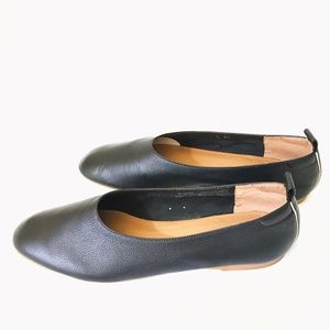 The Italian Leather Day Glove by Everlane